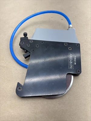 New Open Box AMD-B170 1/2" Pneumatic Knife Holder-3" Blade OD / 0.866" Bearing