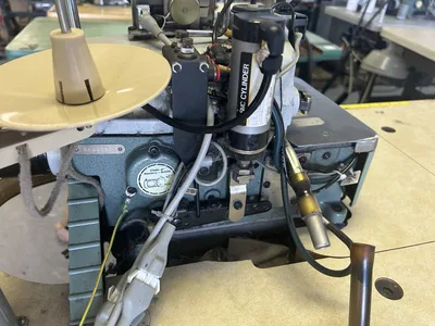 Pegasus E52-186A Industrial Overlock Serger Sewing Machine w/ BL Controller