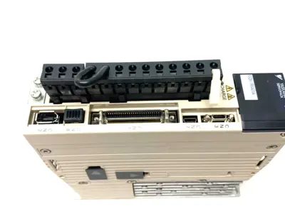 Yaskawa SGDV-1R6A01A Sigma-5 Servopack Amplifier - New Other