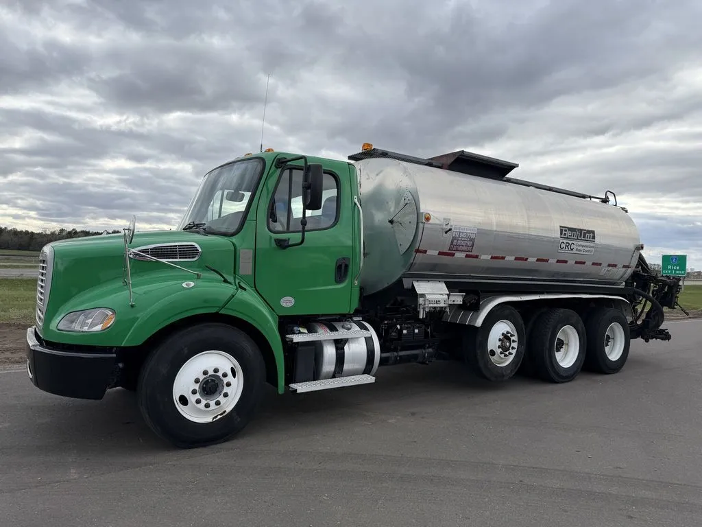 Used 2021 FREIGHTLINER BEARCAT ASPHALT DISTRIBUTOR Tanker trucks Minnesota US | Carco Truck & Equipment #1514032