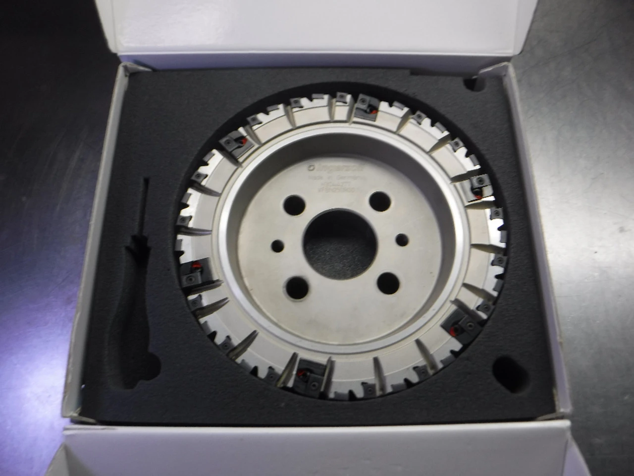 Ingersoll 250mm Indexable Facemill 60mm Arbor VFBN250R00 (LOC305)