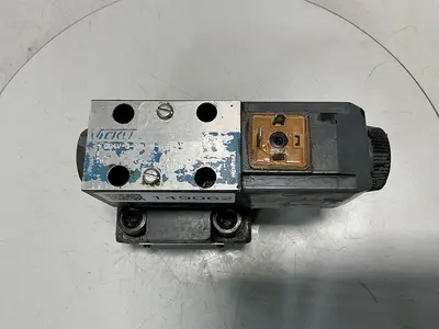 USED VICKERS DG4V-3-2AL-M-U-HL7-60