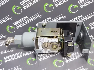 Allen Bradley 836T-C5A Pressure Control Module Ser. A Used