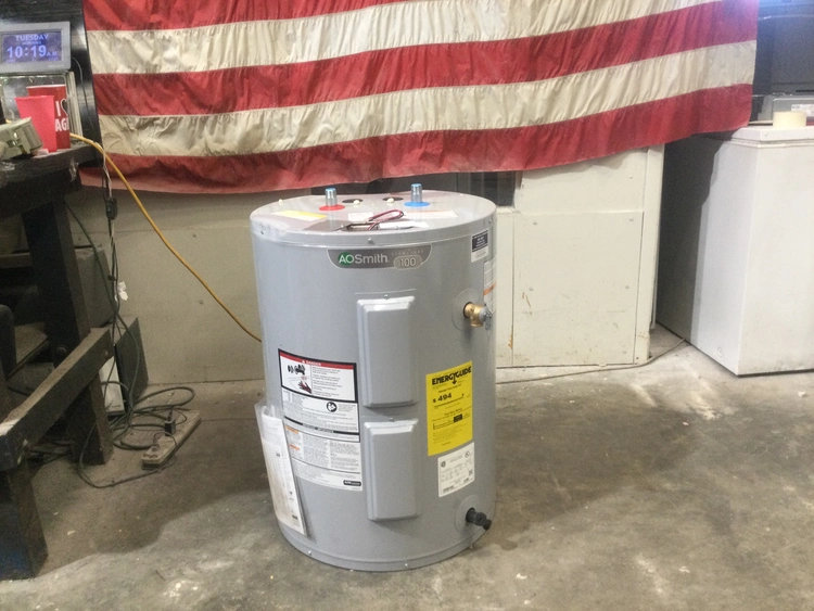 Used AO SMITH SIGNATURE 100 Water Heaters Michigan US | Miedema Asset Management Group #1183430