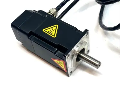 Used KOLLMORGEN AC SERVO MOTOR 40MM Servo Motors | Maverick Industrial Sales #1098913