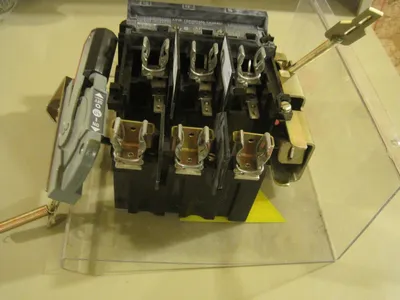 ALLEN BRADLEY 1494V-DS60 DISCONNECT SWITCH