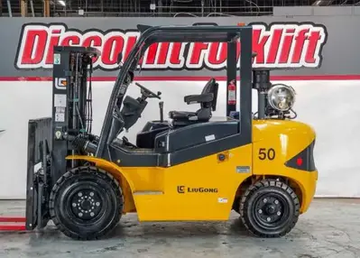 USED 2023 LG-FORKLIFT CLG2040H