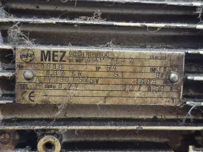 USED 2001 TOS W100A