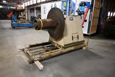 12,000 Lb. x 28″ COLT Motorized Single Uncoiler
