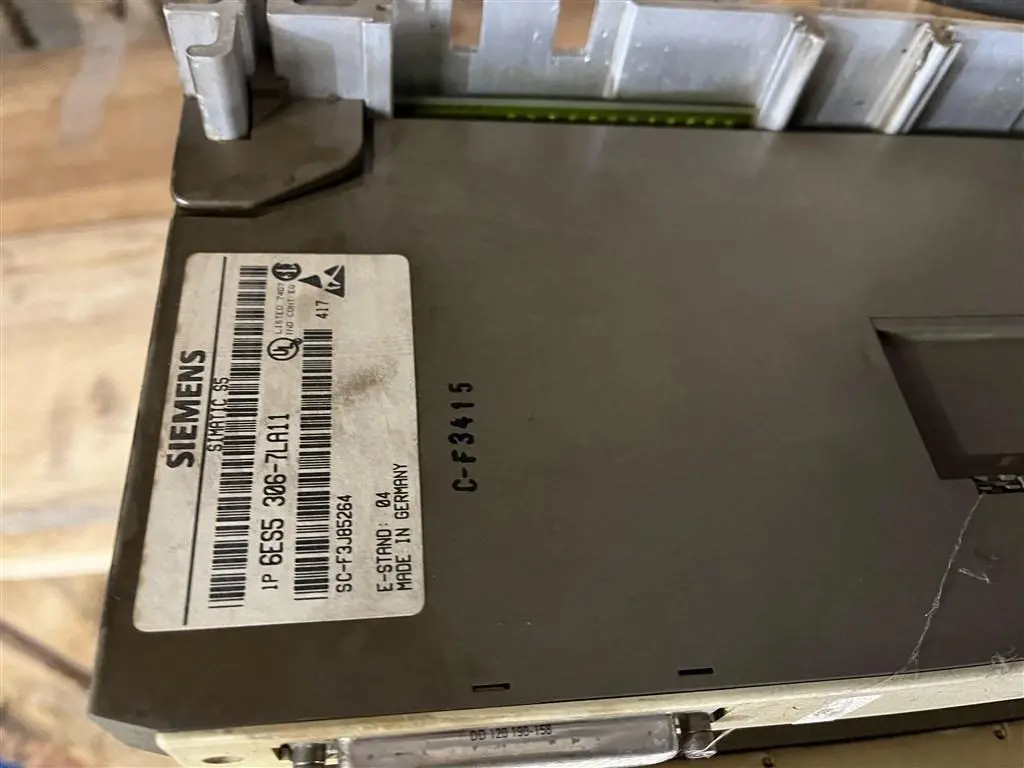 USED SIEMENS 6ES5-306-7LA11 SIMATIC S5 INTERFACE MODULE E-STAND