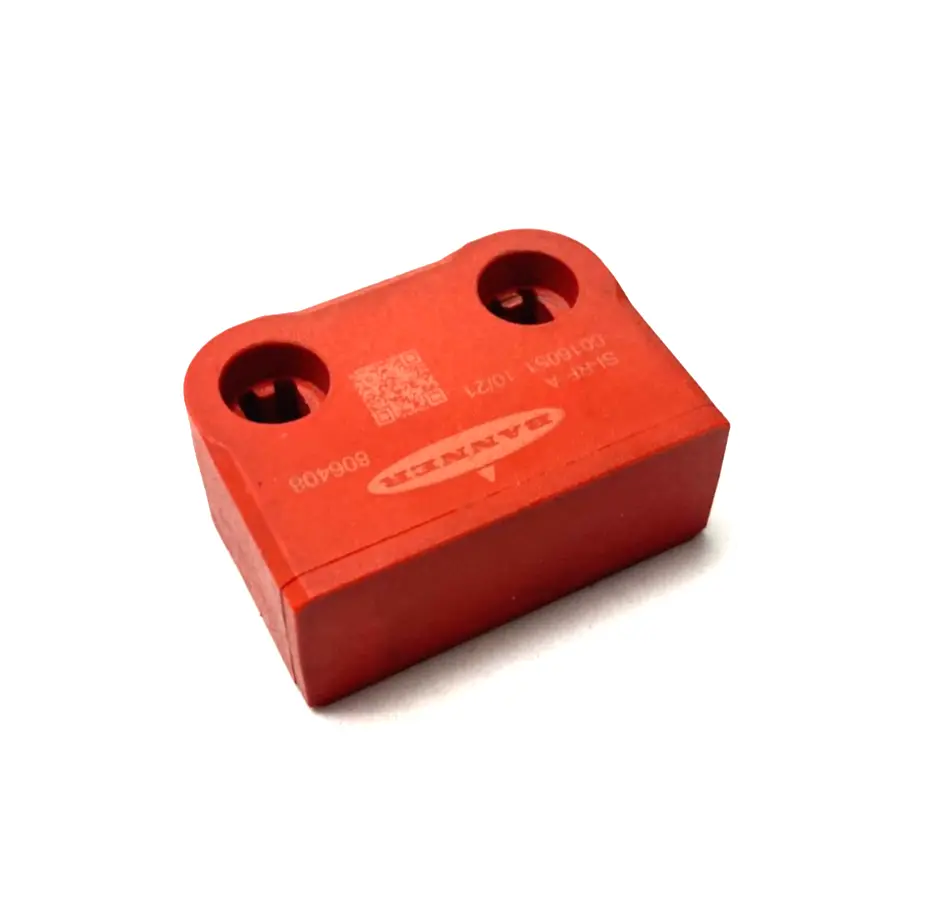 USED BANNER ENGINEERING RFID SAFETY SWITCH 806408