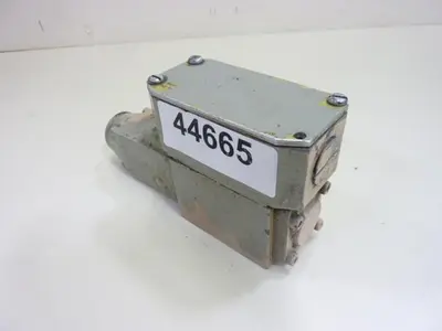 USED REXROTH 4WE6D51AW12060N9D5V
