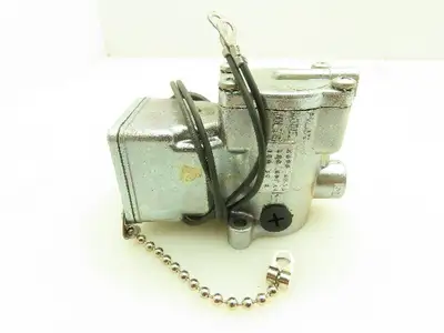 Parker K065 6035 L-Pilot Valve 110/120V Solenoid Manifold Mount