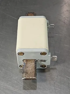 Siemens 3NA2 140 Fuse Link 200A loc4D2