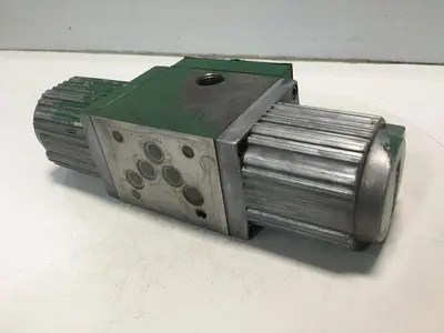 USED YUKEN DSG-03-3C0-RQ115-4022