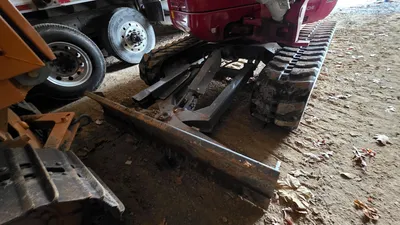 TAKEUCHI TB260 Excavator | Iron Listing (25)