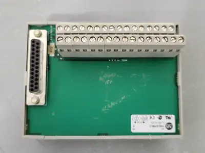 USED ALLEN-BRADLEY 1492-AIFM8-3