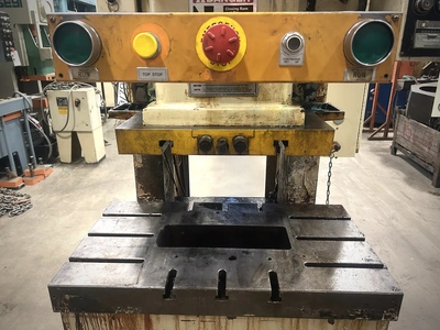 USED 1998 STAMTEC STAMTEC G1-80 PRESS