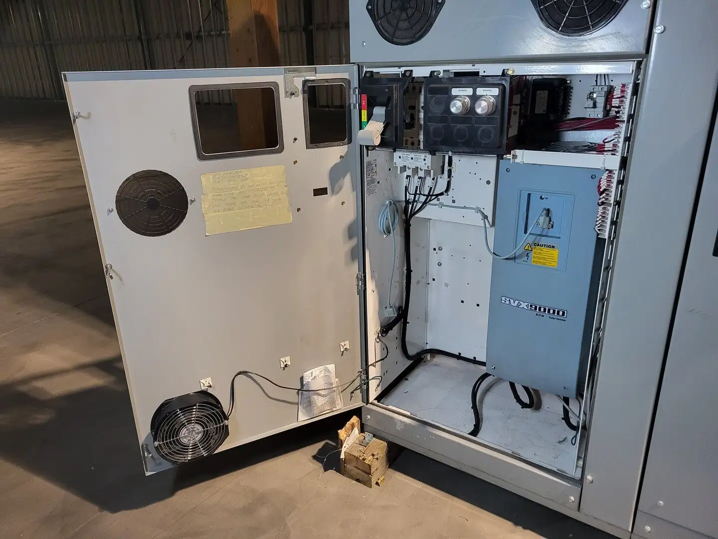 Used EATON SVX030A1-5A4N1 Switchgears British Columbia CA | Lenmark #240179