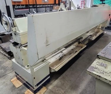 Used 2006 BIRMINGHAM DL-26120L Gap Lathes Minnesota US | SOMINN MACHINERY SALES #1353981