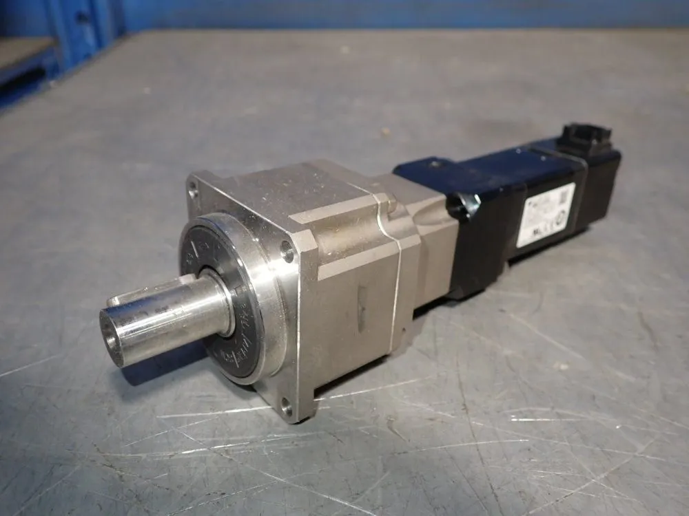 USED YASKAWA ELECTRIC SGMAV01A36A61