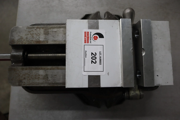 Used KURT WORKHOLDING SOLUTIONS D675 Vises Minnesota US | Machinesused.com #1383924