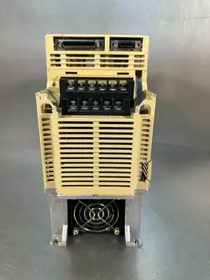 Yaskawa SGDB-10ADG SGDB10ADG SERVO PACK (8.4.6)