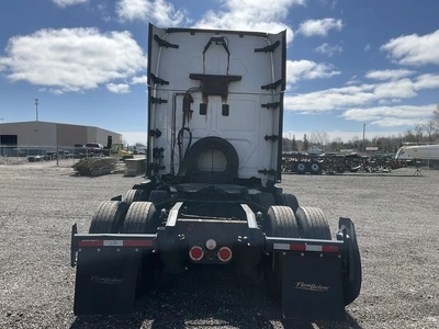USED 2016 FREIGHTLINER CASDCADIA