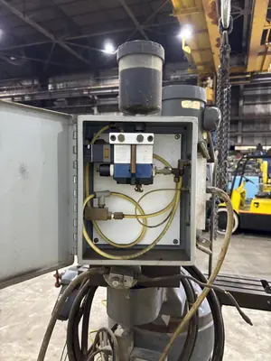 1.5 HP BRIDGEPORT RAM TYPE VERTICAL MILL: STOCK #22881