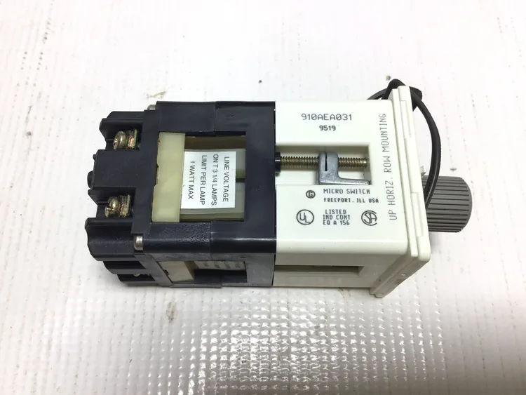 Used HONEYWELL 📦 MODEL: 910AEA031 – EXACT PART NUMBER FOR EASY REPLACEMENT AND COMPATIBILITY WITH EXISTING SETUPS. Relays & Switches Pennsylvania US | Moses B Glick #990072