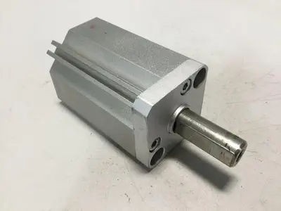 USED SMC CDQ2WKB25-25DC