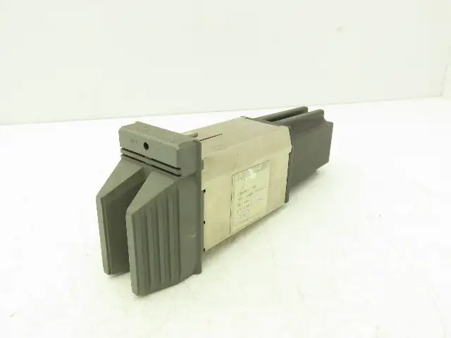 Foxboro P0400ZC Power Supply Module 24VDC I/A Series