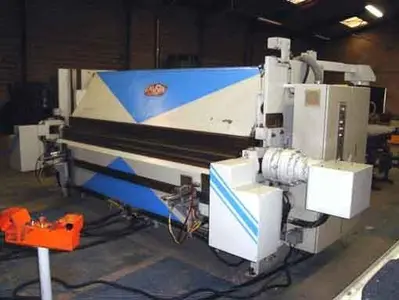 USED FAVRIN P3H 3000 X 3 MM CNC