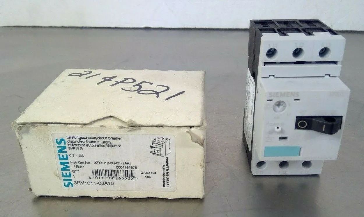 Siemens - Sirius - 3RV1011-0JA10 Circuit Breaker / Motor Protector 4C