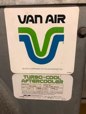 USED VAN AIR RA-2001950
