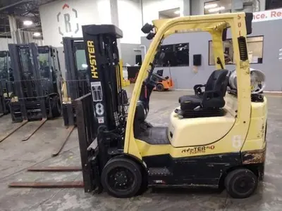 USED 2017 HYSTER S50FT
