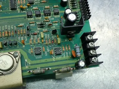 USED HAAS AUTOMATION 323051E