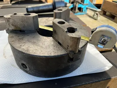 USED CHUCKS DIA 250 MM / BORE 80 MM