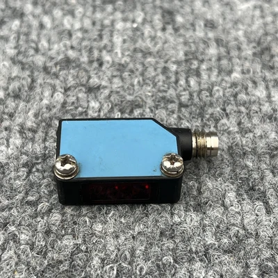 Used SICK WL100-P4420 Photoelectric Sensors California US | Davliegogo LLC #1705567