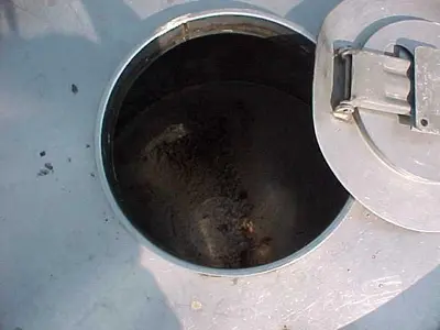 USED 350 GALLON TOTE 350 GALLON