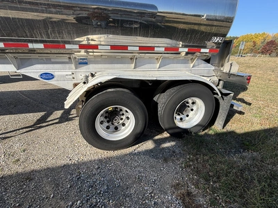 Used 2015 WALKER MILK TANKER TRAILER Liquid Supply Trailers Michigan US | Miedema Asset Management Group #1709444