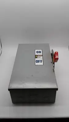USED ALLEN-BRADLEY ALLEN-BRADLEY AL-51 MAXIMUM CURRENT RATING 60 AMPERES 1494H-CA3N ENCLOSURE