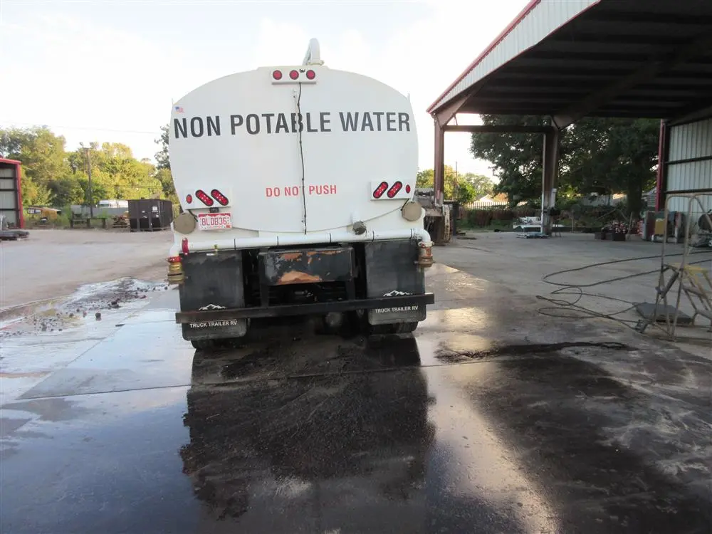 USED 2024 Freightliner M2 106
