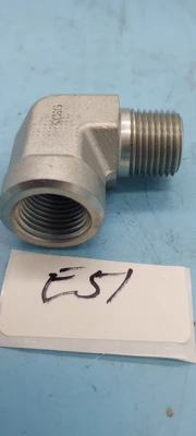 NEW Parker ELBOW  1" x 1/2 "