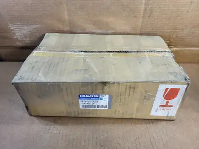 NEW KOMATSU 7818-55-3004