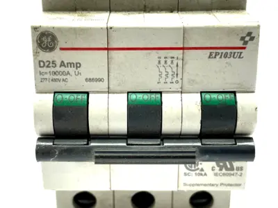 EP103ULD25 | General Electric  Miniature Circuit Breaker 10kA 3P 25A - Used