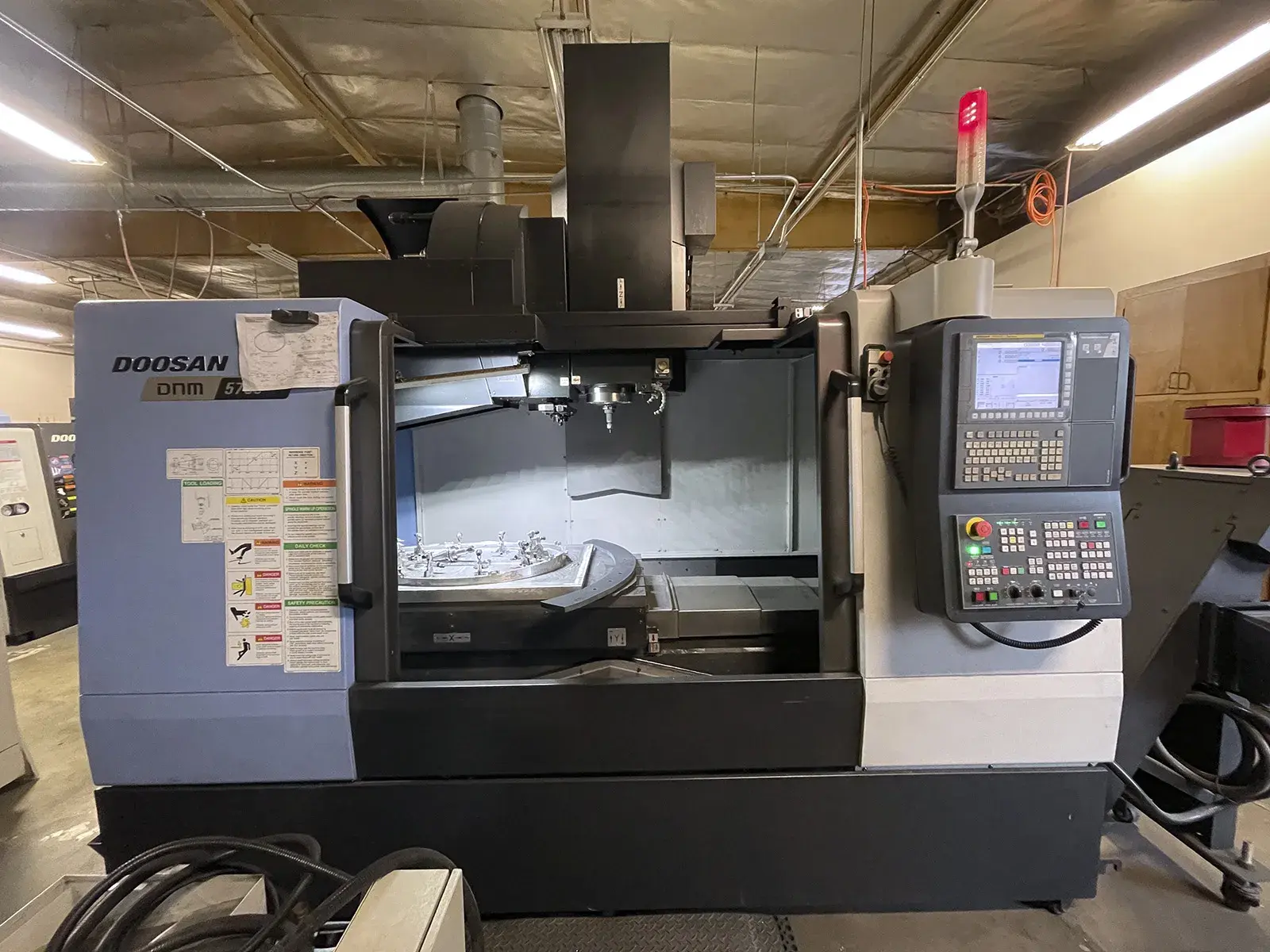 Used 2019 DOOSAN DNM5700 Vertical Machining Centers Illinois US | Machinery Marketing International #1352547