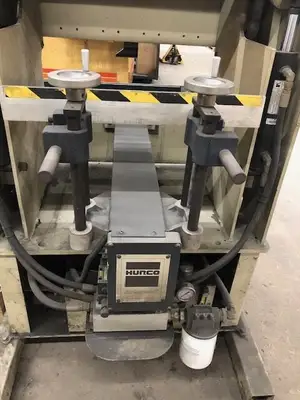 USED 1998 PREMIER 425