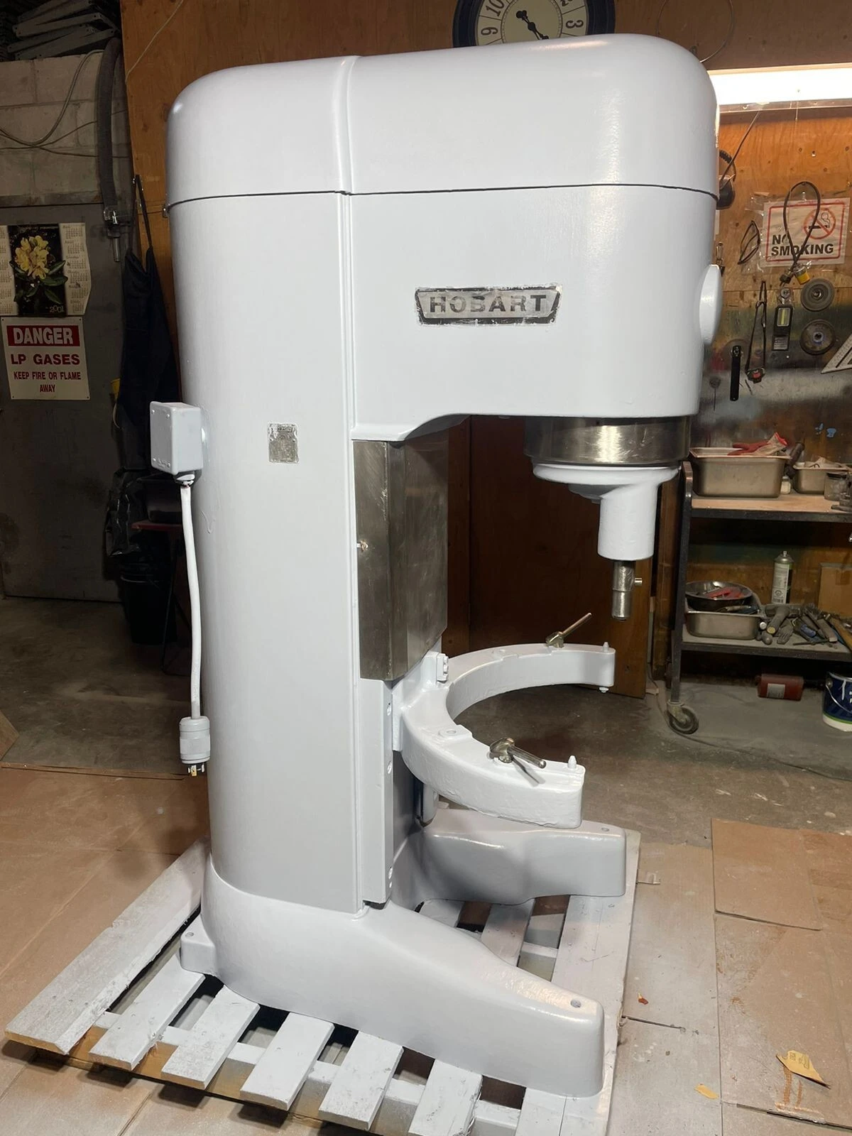 Hobart mixer 80Qt m802