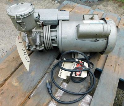 USED BUSCH VACUUM PUMP RL 0012-B001-1001